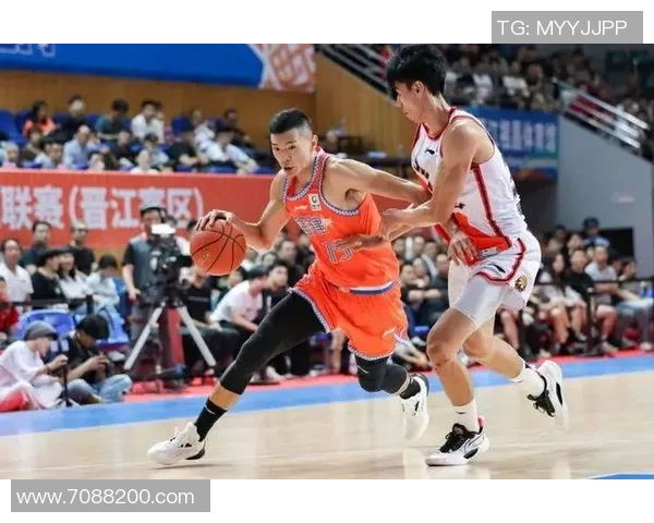 陈林坚的篮球之路：从青涩少年到职业球员的成长历程与心路历程