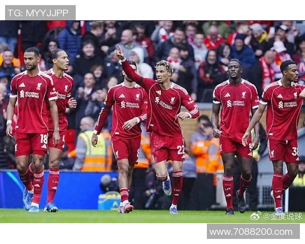 利物浦主场战胜曼联，卫冕冠军迎来连胜十场