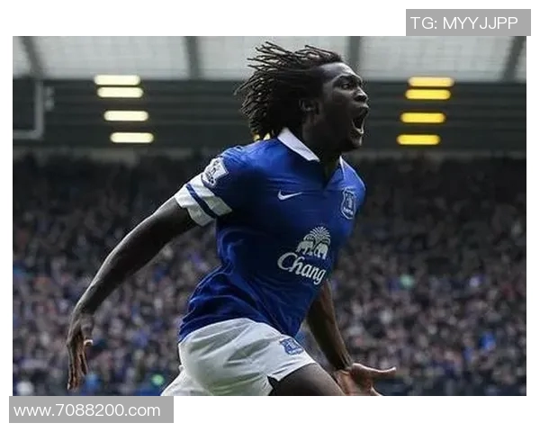 卢卡库重返赛场展现锋芒球迷期待他带领球队再创辉煌