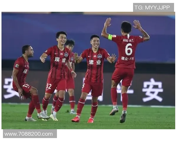 河南建业与杭州绿城的较量揭示中超新格局的潜力与挑战