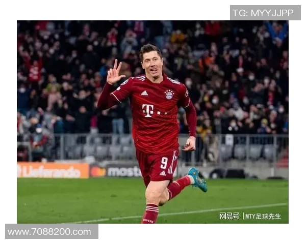 莱万背叛旧主加盟巴萨拜仁球迷怒斥其忘恩负义行为